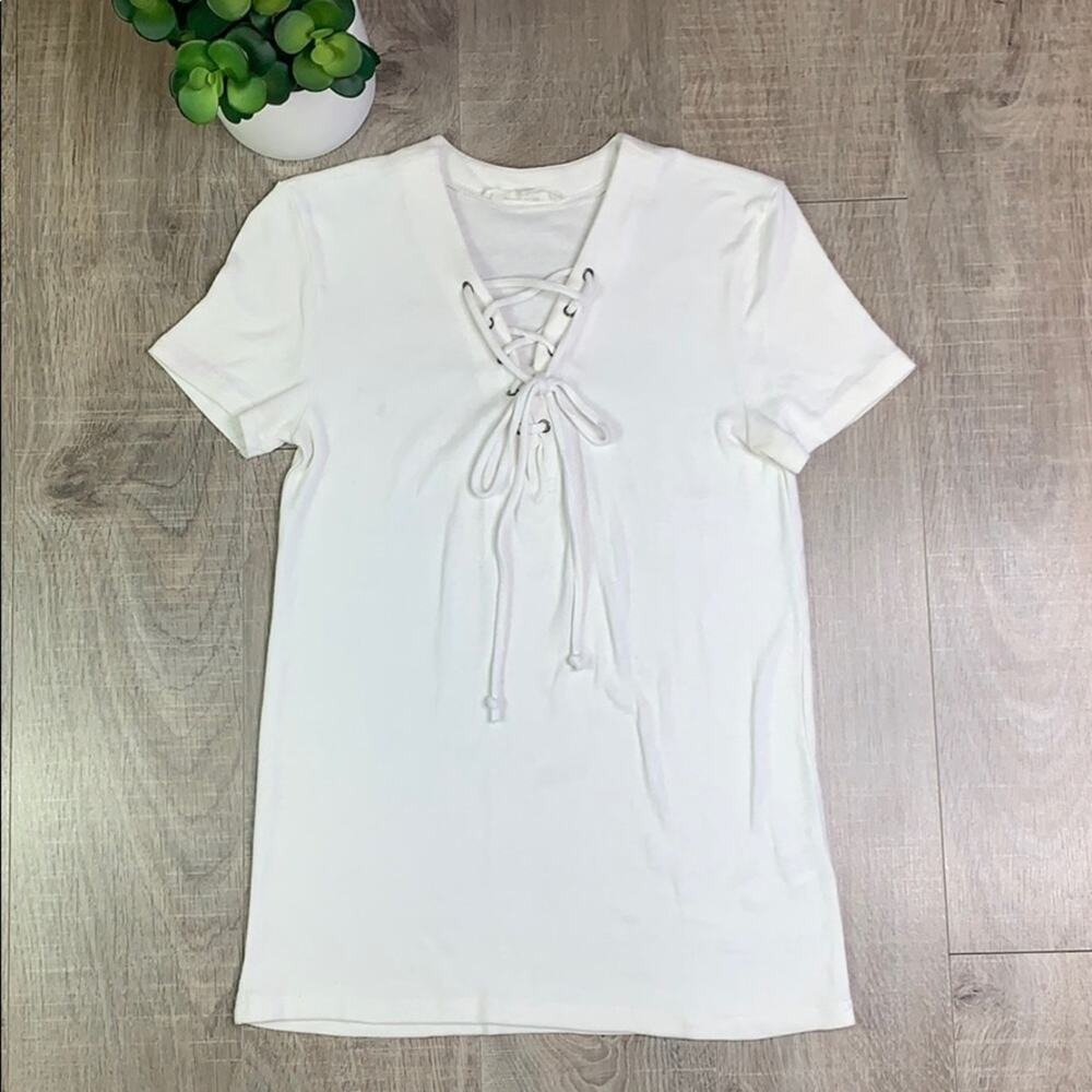 Olivaceous White Lace Up Short Sleeve V-Neck Ribbed Shirt Women's Size Medium